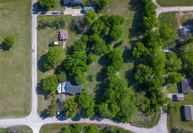 501 W Washington Avenue, Whitney, TX 76692