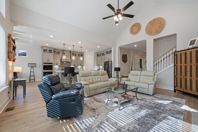 7231 Richvale Dr, Fairview, TN 37062