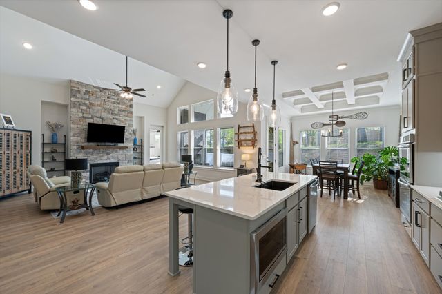7231 Richvale Dr, Fairview, TN 37062