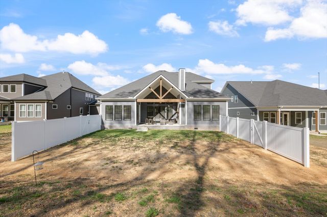 7231 Richvale Dr, Fairview, TN 37062