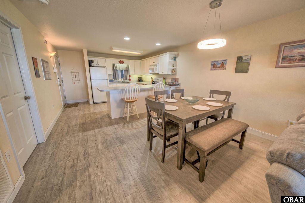 Image 5 of property listing at 24250 Resort Rodanthe Dr # 13A, Rodanthe, NC 27968