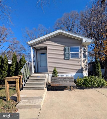 107 TRAILWAY RD, Middle River, MD 21220