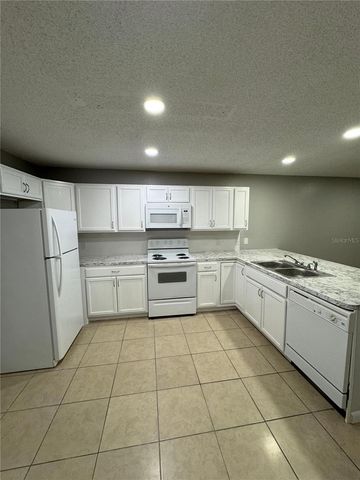 2526 ELM AVE, Lake Wales, FL 33898