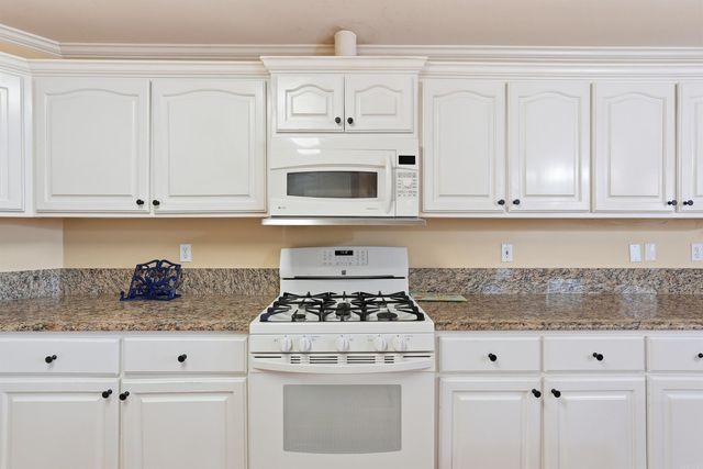 24 Eagle Nest Court, Little Rock, AR 72210