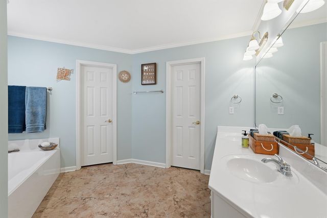 24 Eagle Nest Court, Little Rock, AR 72210