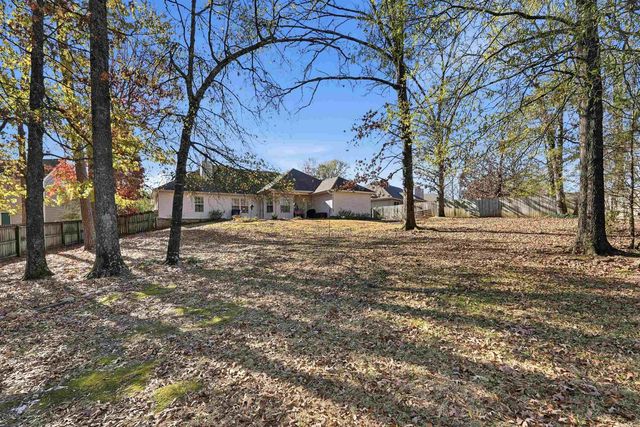 24 Eagle Nest Court, Little Rock, AR 72210