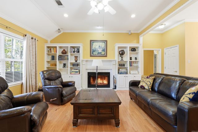 24 Eagle Nest Court, Little Rock, AR 72210