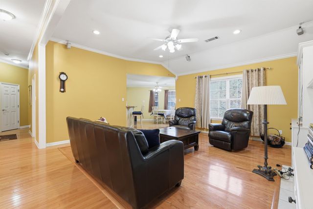 24 Eagle Nest Court, Little Rock, AR 72210