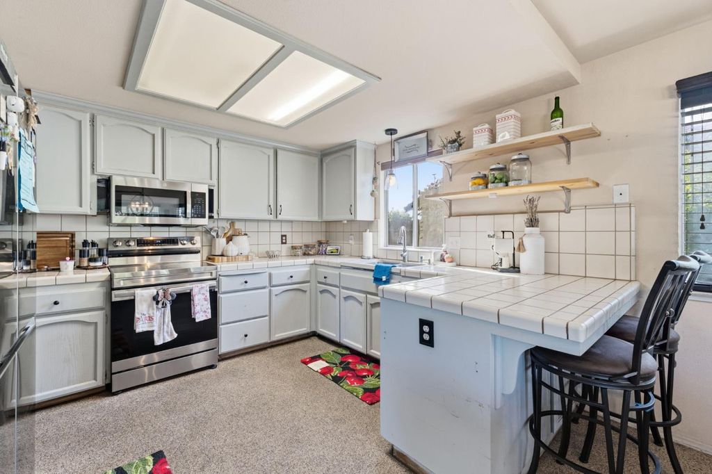 Image 12 of property listing at 2670 Bliss Avenue, Clovis, CA 93611