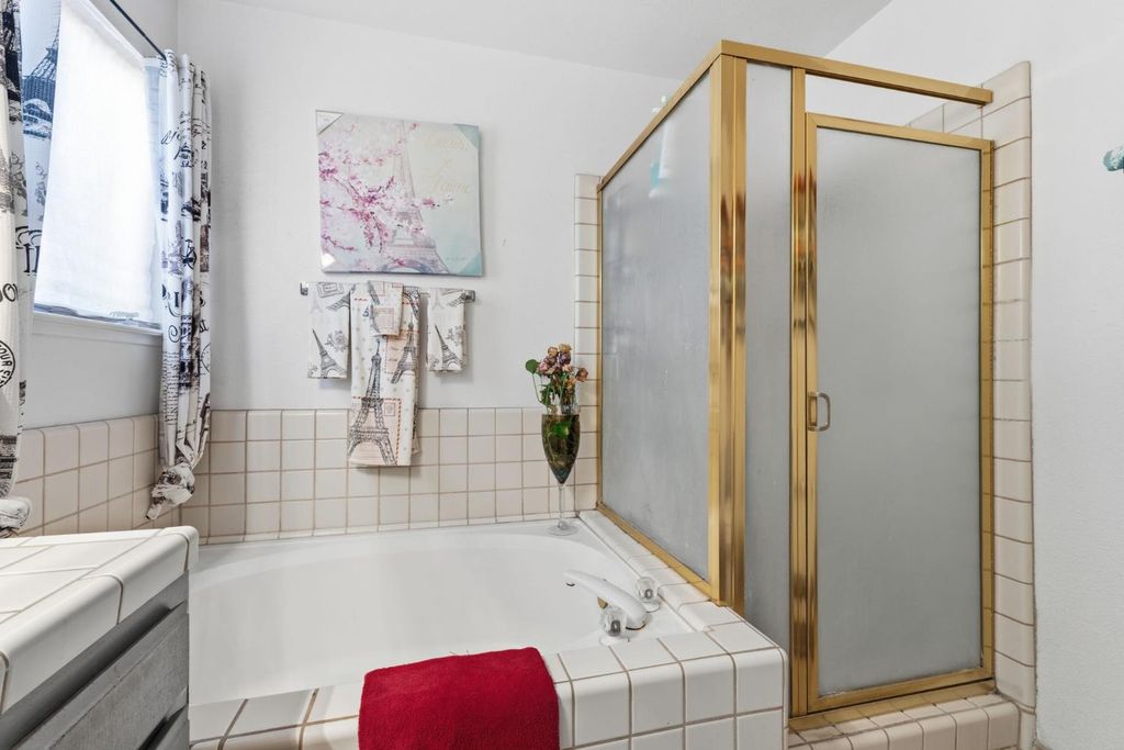 Image 20 of property listing at 2670 Bliss Avenue, Clovis, CA 93611