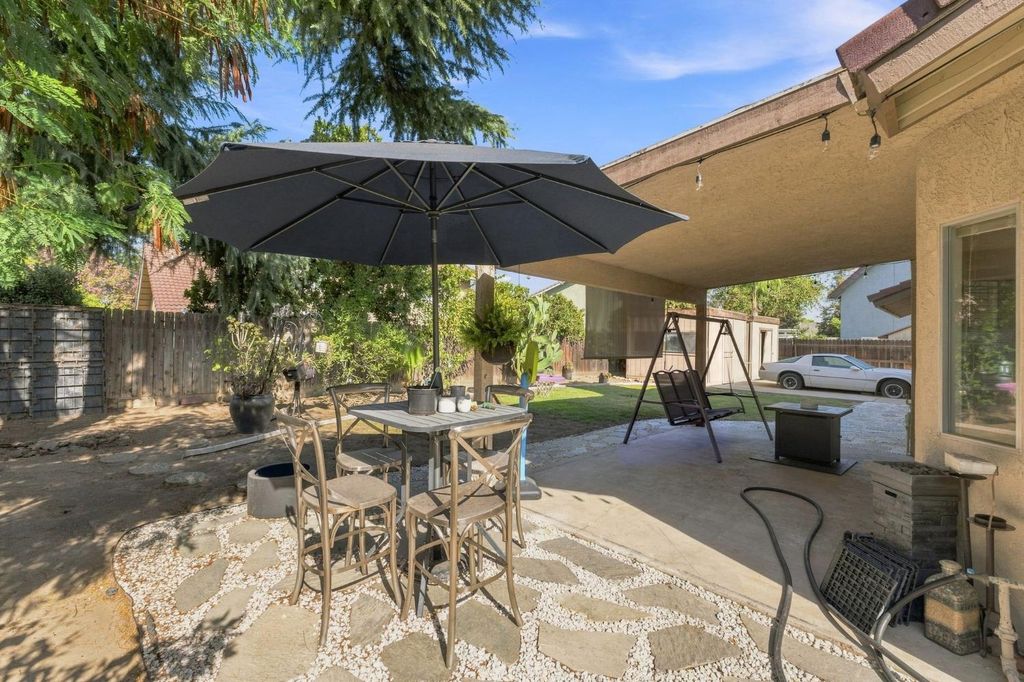 Image 28 of property listing at 2670 Bliss Avenue, Clovis, CA 93611