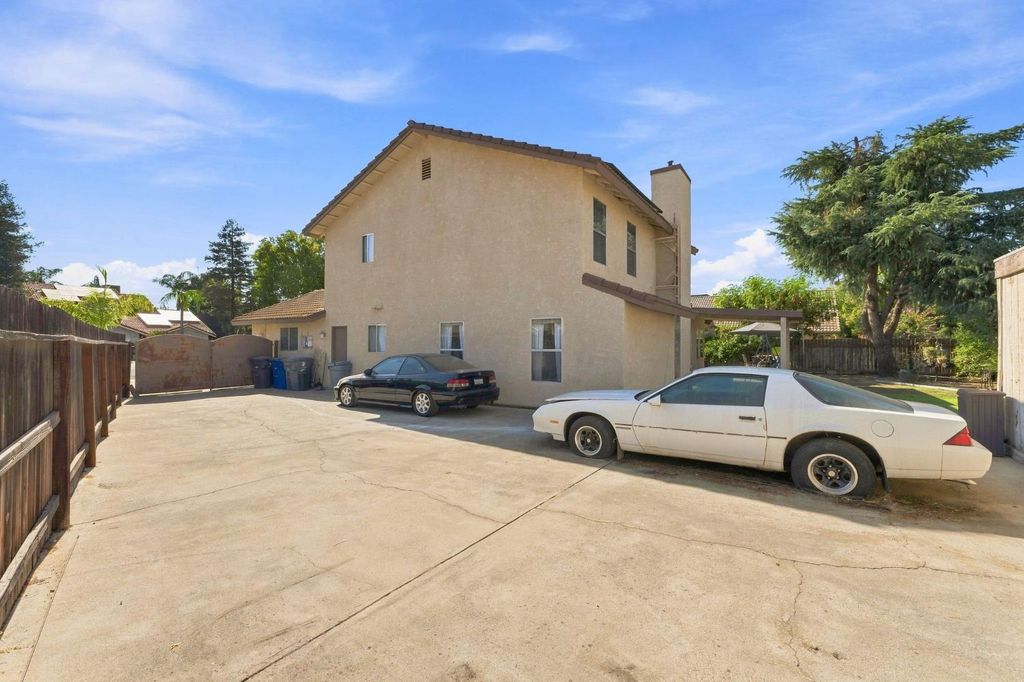 Image 31 of property listing at 2670 Bliss Avenue, Clovis, CA 93611