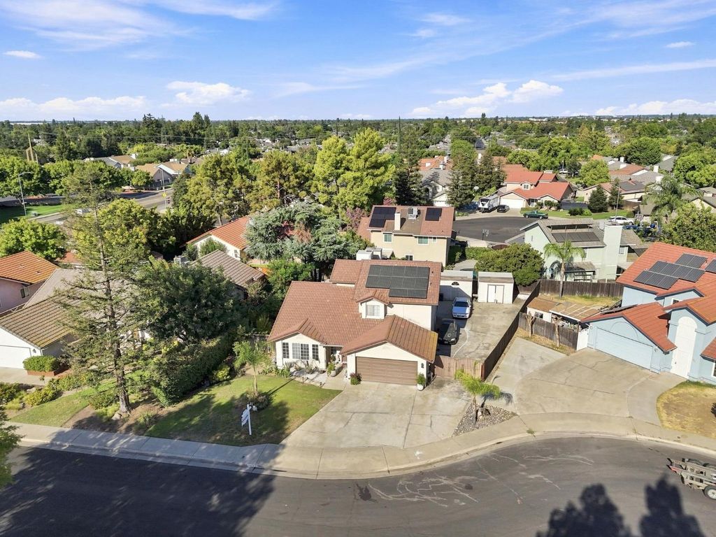 Image 33 of property listing at 2670 Bliss Avenue, Clovis, CA 93611