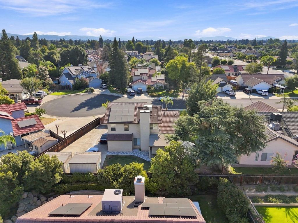 Image 37 of property listing at 2670 Bliss Avenue, Clovis, CA 93611