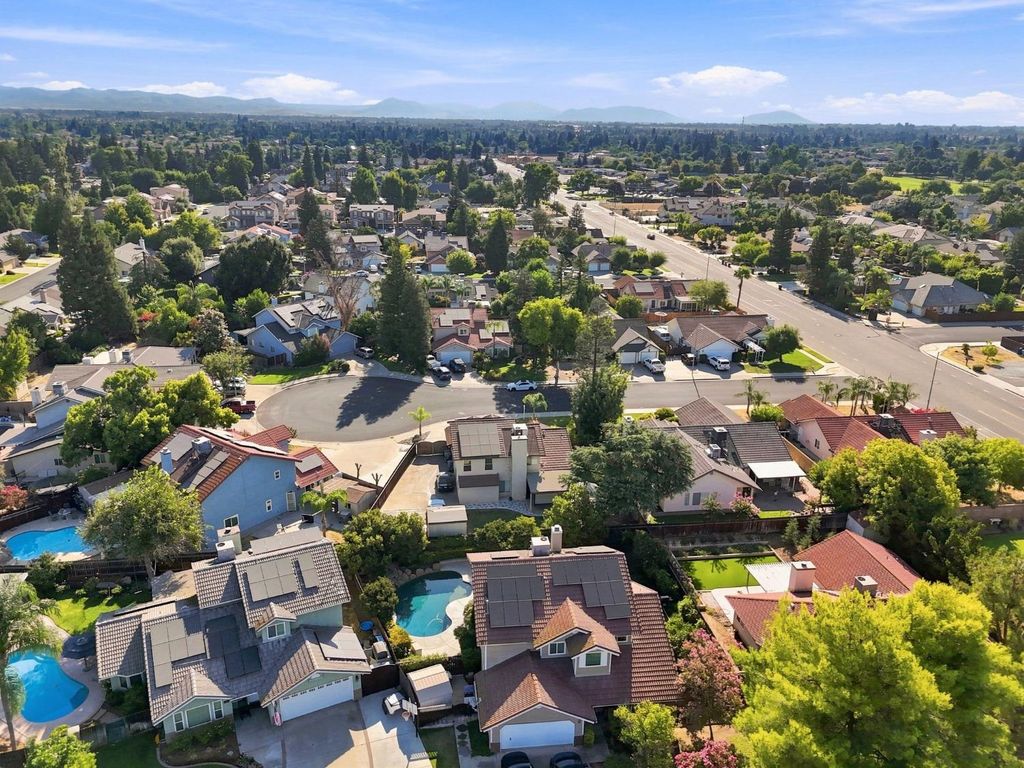 Image 39 of property listing at 2670 Bliss Avenue, Clovis, CA 93611