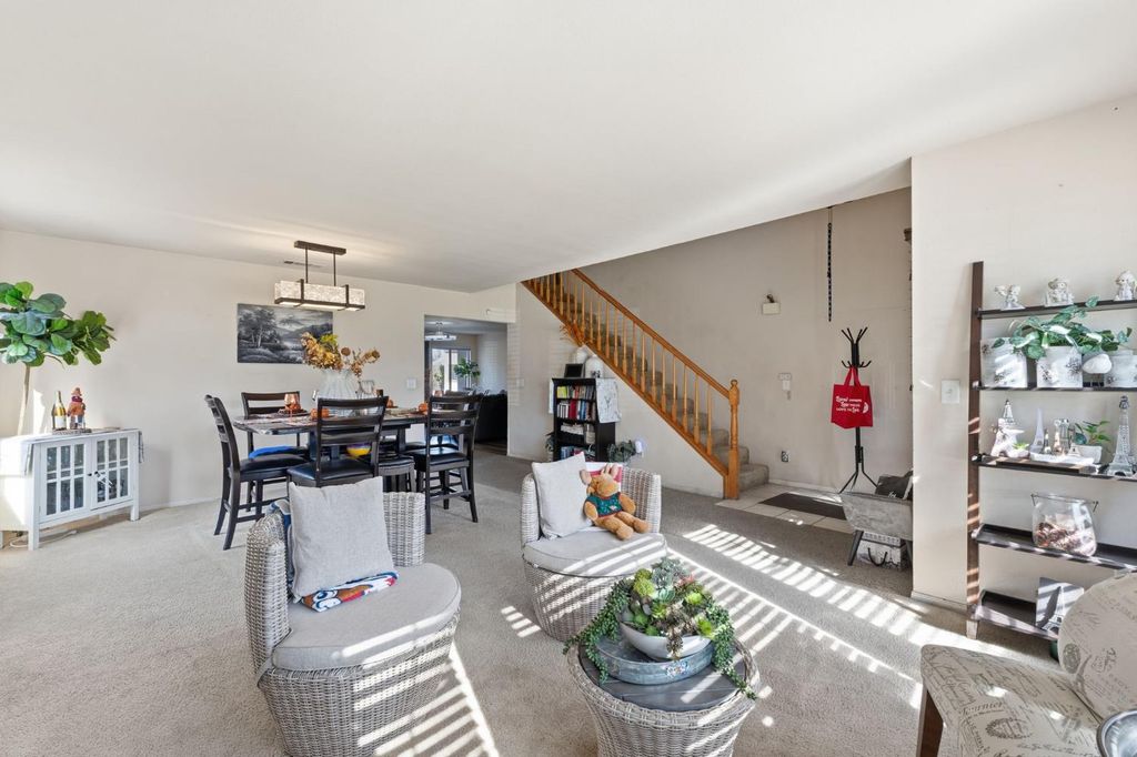Image 5 of property listing at 2670 Bliss Avenue, Clovis, CA 93611