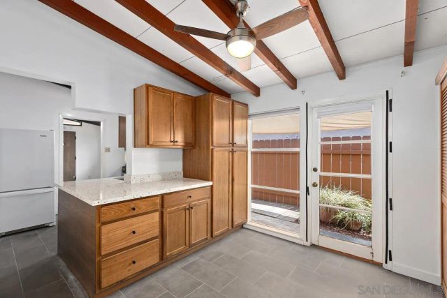 6130 Howell Dr, La Mesa, CA 91942