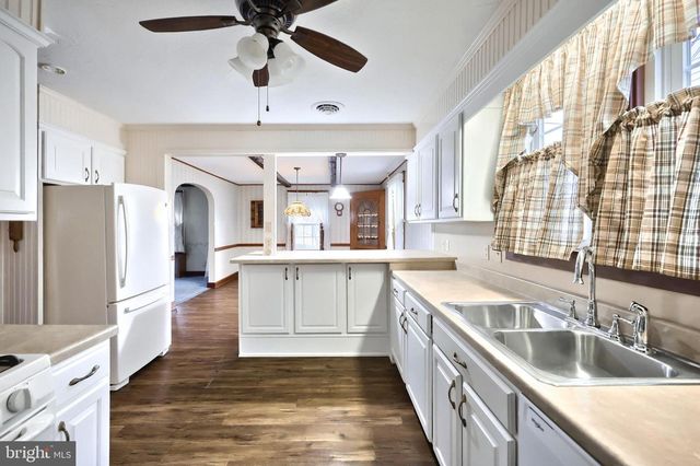 99 5TH ST, Hanover, PA 17331