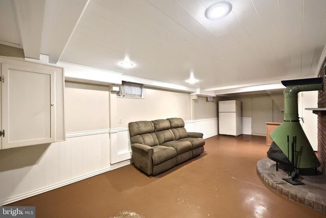 99 5TH ST, Hanover, PA 17331