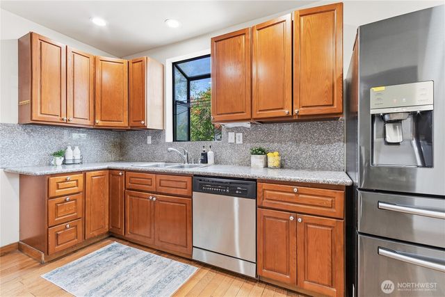 8528 S 121st Street, Seattle, WA 98178