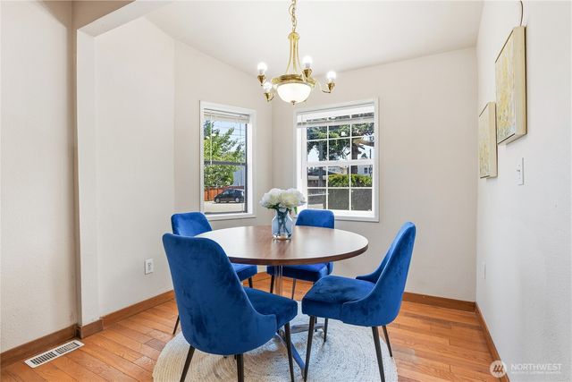 8528 S 121st Street, Seattle, WA 98178