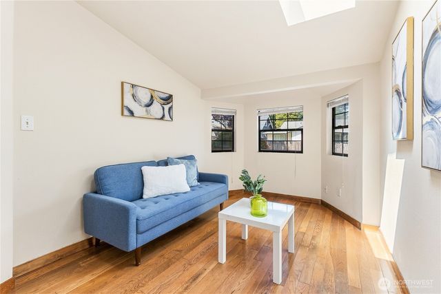 8528 S 121st Street, Seattle, WA 98178