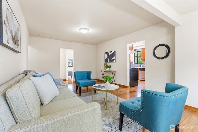 8528 S 121st Street, Seattle, WA 98178