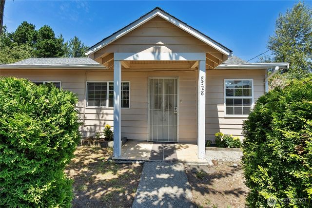 8528 S 121st Street, Seattle, WA 98178