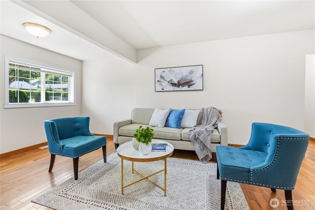 8528 S 121st Street, Seattle, WA 98178