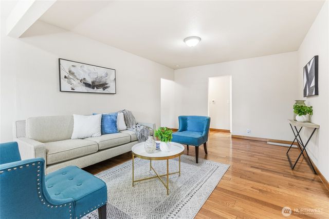 8528 S 121st Street, Seattle, WA 98178