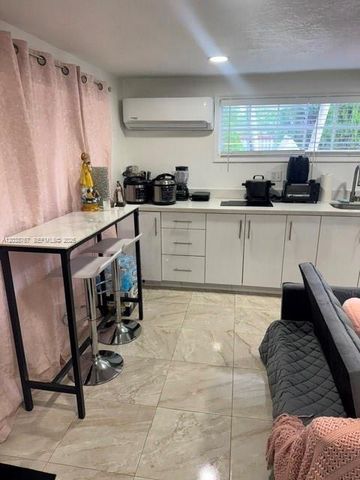 211 SW 71st Ave, Miami, FL 33144