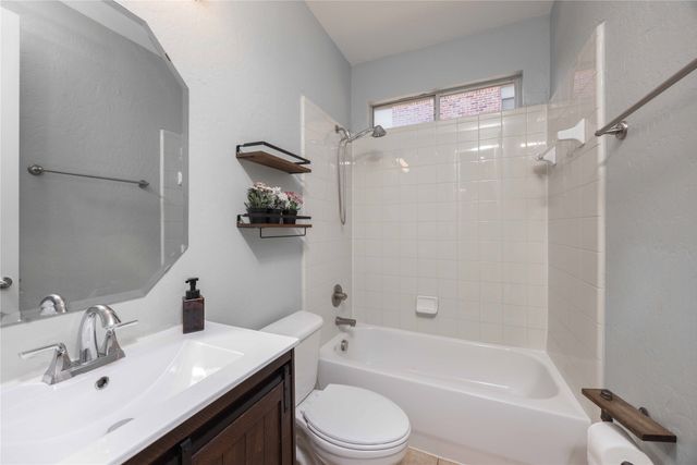 1687 Sandstone Drive, Frisco, TX 75034