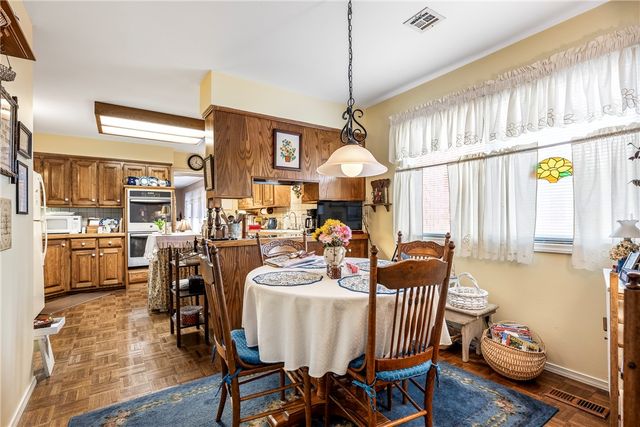 1406 W Birch Drive, Rogers, AR 72758