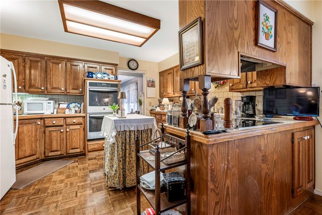 1406 W Birch Drive, Rogers, AR 72758