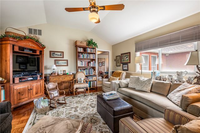 1406 W Birch Drive, Rogers, AR 72758