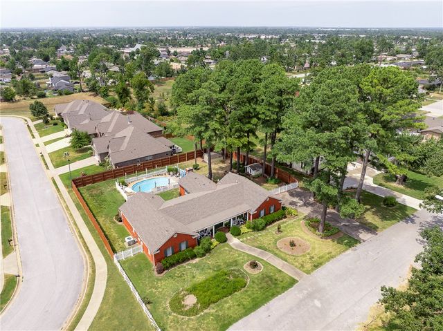 1406 W Birch Drive, Rogers, AR 72758