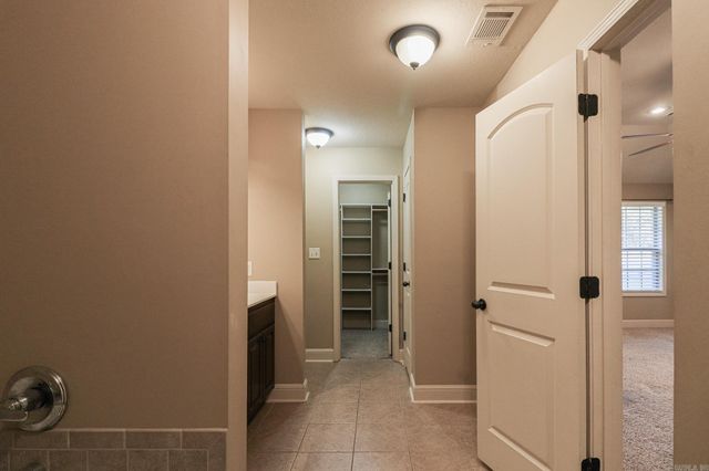 285 Prospect Farms Lane, Jonesboro, AR 72405