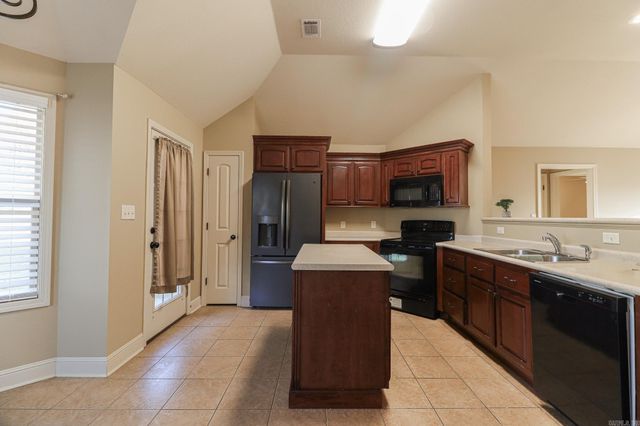 285 Prospect Farms Lane, Jonesboro, AR 72405