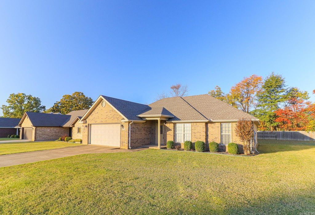 285 Prospect Farms Lane, Jonesboro, AR 72405