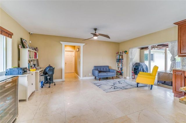4000 N 41st Court, Hollywood, FL 33021