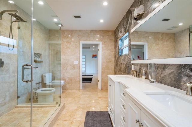 4000 N 41st Court, Hollywood, FL 33021