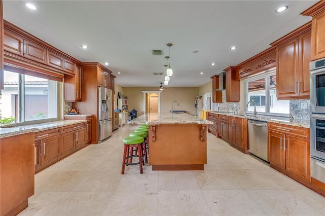 4000 N 41st Court, Hollywood, FL 33021