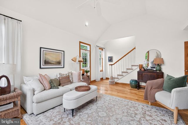 1465 LITTLE CREEK LN, Collegeville, PA 19426