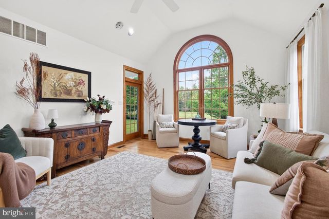 1465 LITTLE CREEK LN, Collegeville, PA 19426