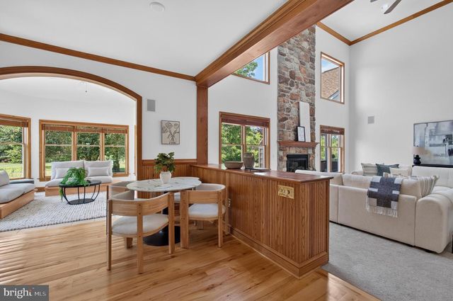 1465 LITTLE CREEK LN, Collegeville, PA 19426