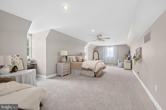 1465 LITTLE CREEK LN, Collegeville, PA 19426