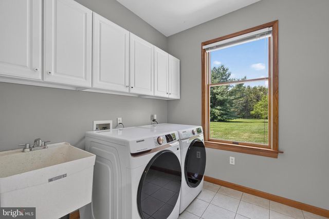1465 LITTLE CREEK LN, Collegeville, PA 19426