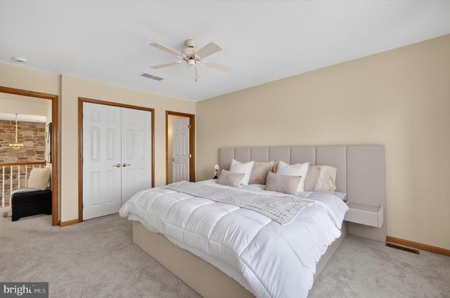 1465 LITTLE CREEK LN, Collegeville, PA 19426