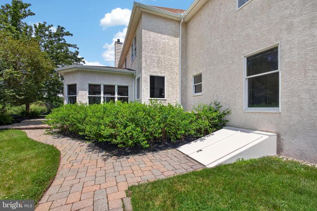 1465 LITTLE CREEK LN, Collegeville, PA 19426