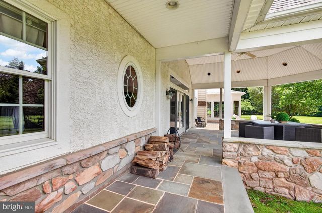 1465 LITTLE CREEK LN, Collegeville, PA 19426